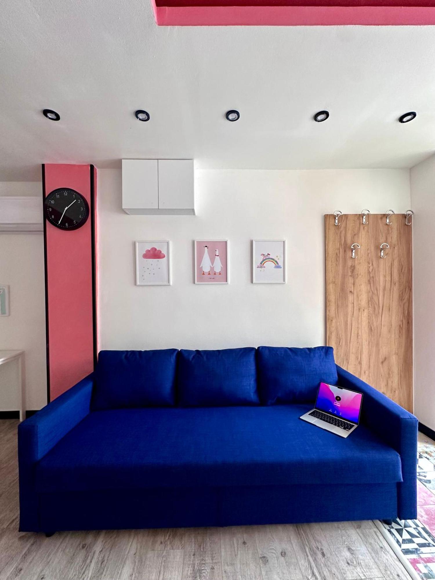 The Rainbow 9 Apartment Sofia Luaran gambar